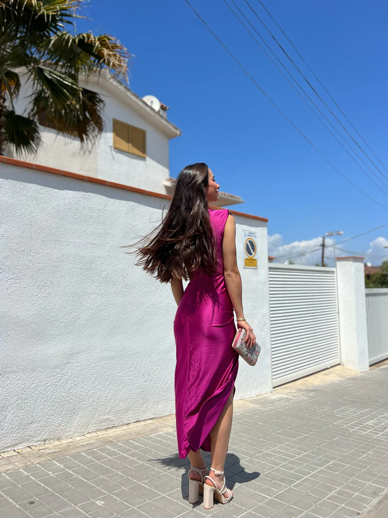 SERAPHINE | Vestido con escote cruzado en satén